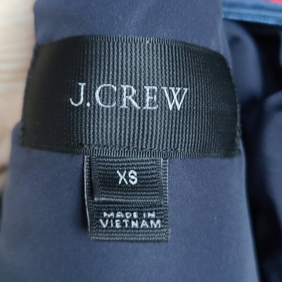 J. Crew Tartan Mountain Puffer Vest .Never worn - Picture 11 of 15